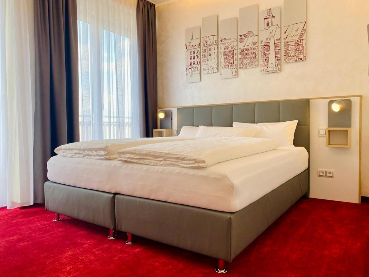 Hotel Am Waldkasino Erfurt Bagian luar foto