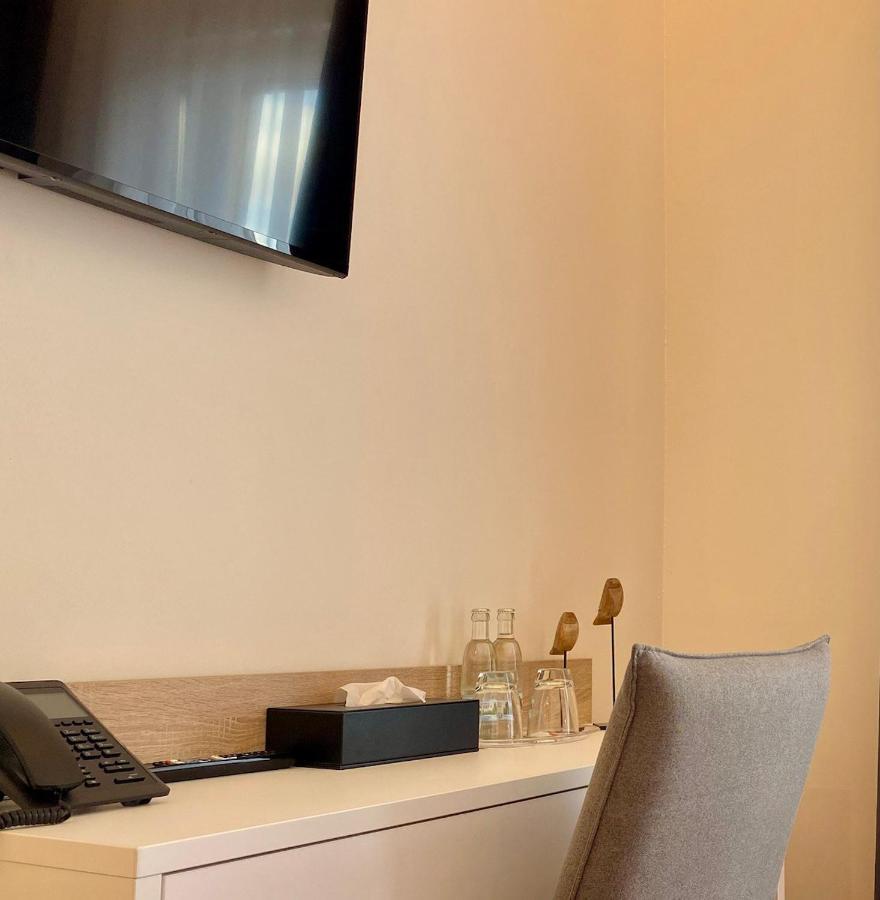Hotel Am Waldkasino Erfurt Bagian luar foto