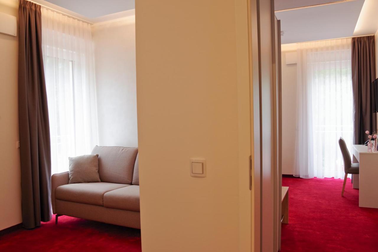 Hotel Am Waldkasino Erfurt Bagian luar foto