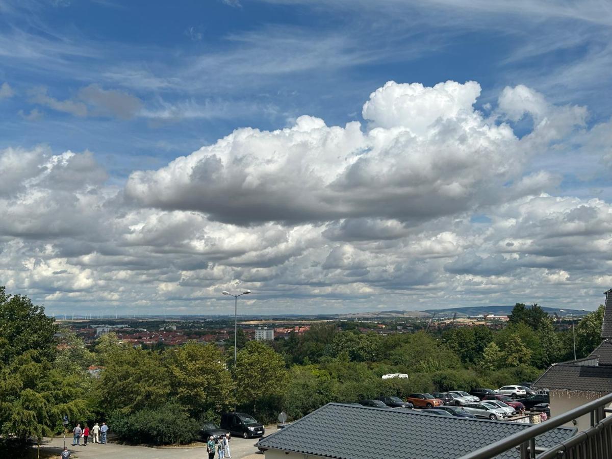 Hotel Am Waldkasino Erfurt Bagian luar foto