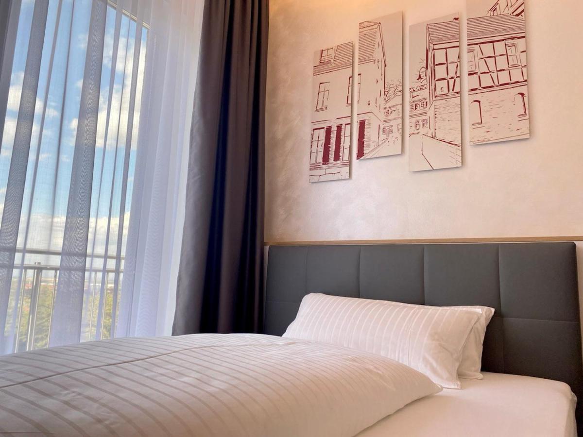 Hotel Am Waldkasino Erfurt Bagian luar foto
