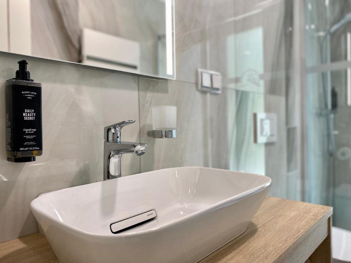 Hotel Am Waldkasino Erfurt Bagian luar foto