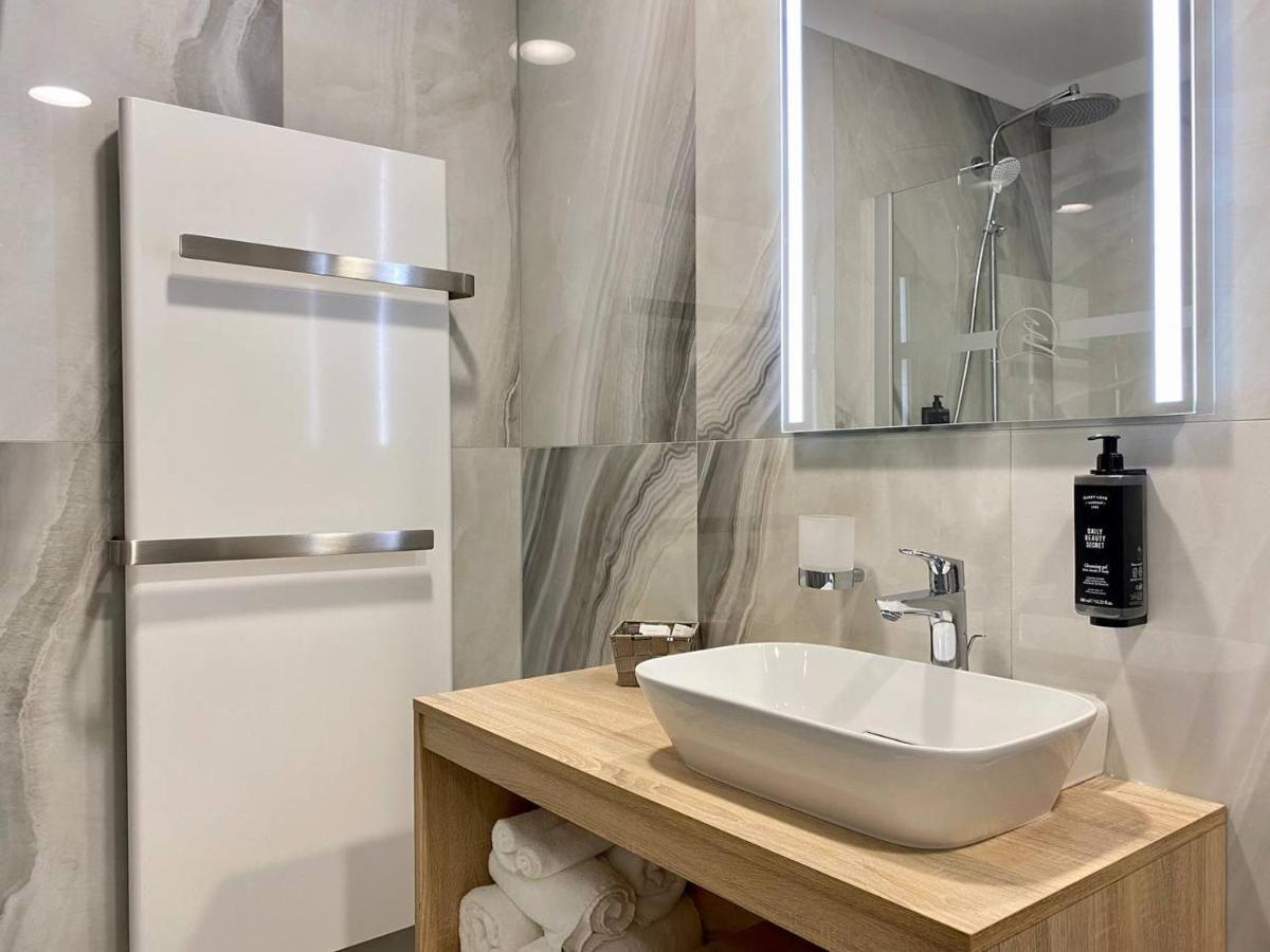 Hotel Am Waldkasino Erfurt Bagian luar foto