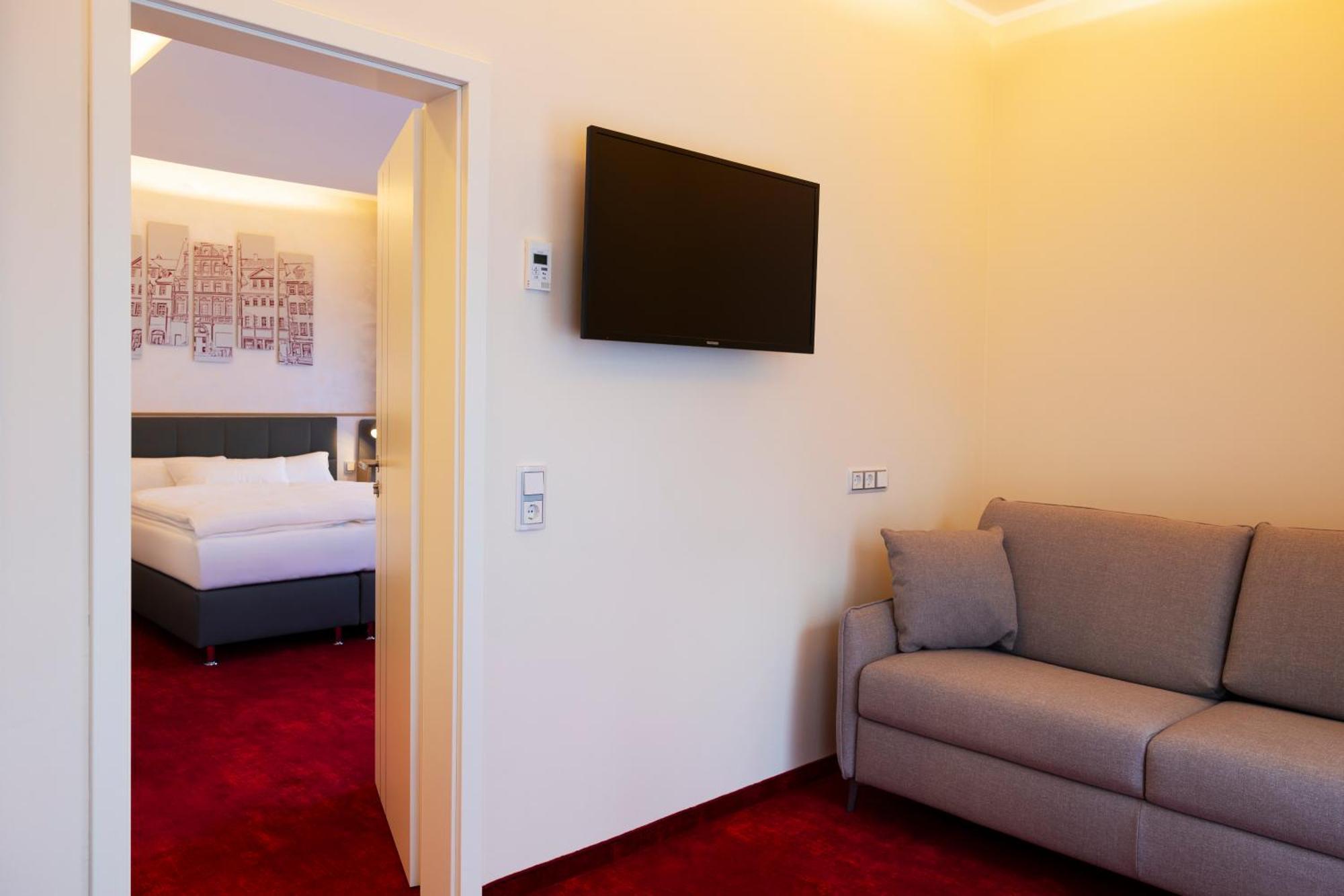 Hotel Am Waldkasino Erfurt Bagian luar foto