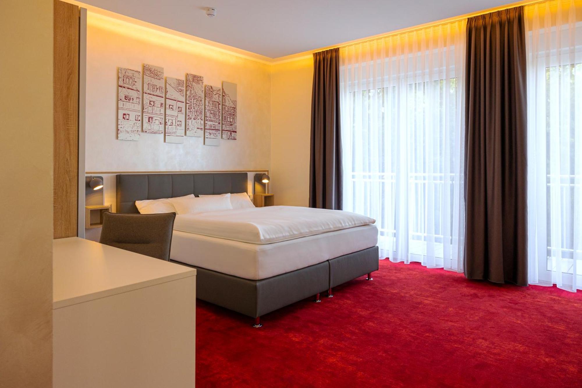 Hotel Am Waldkasino Erfurt Bagian luar foto