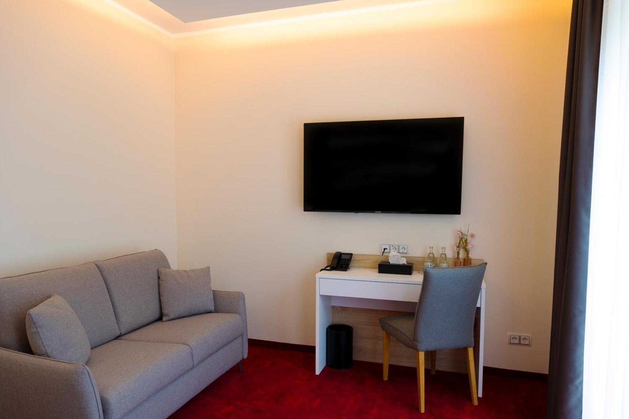 Hotel Am Waldkasino Erfurt Bagian luar foto