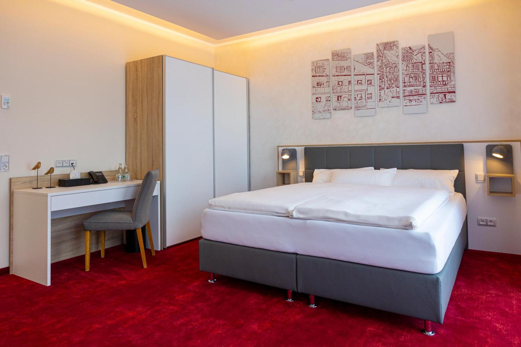 Hotel Am Waldkasino Erfurt Bagian luar foto