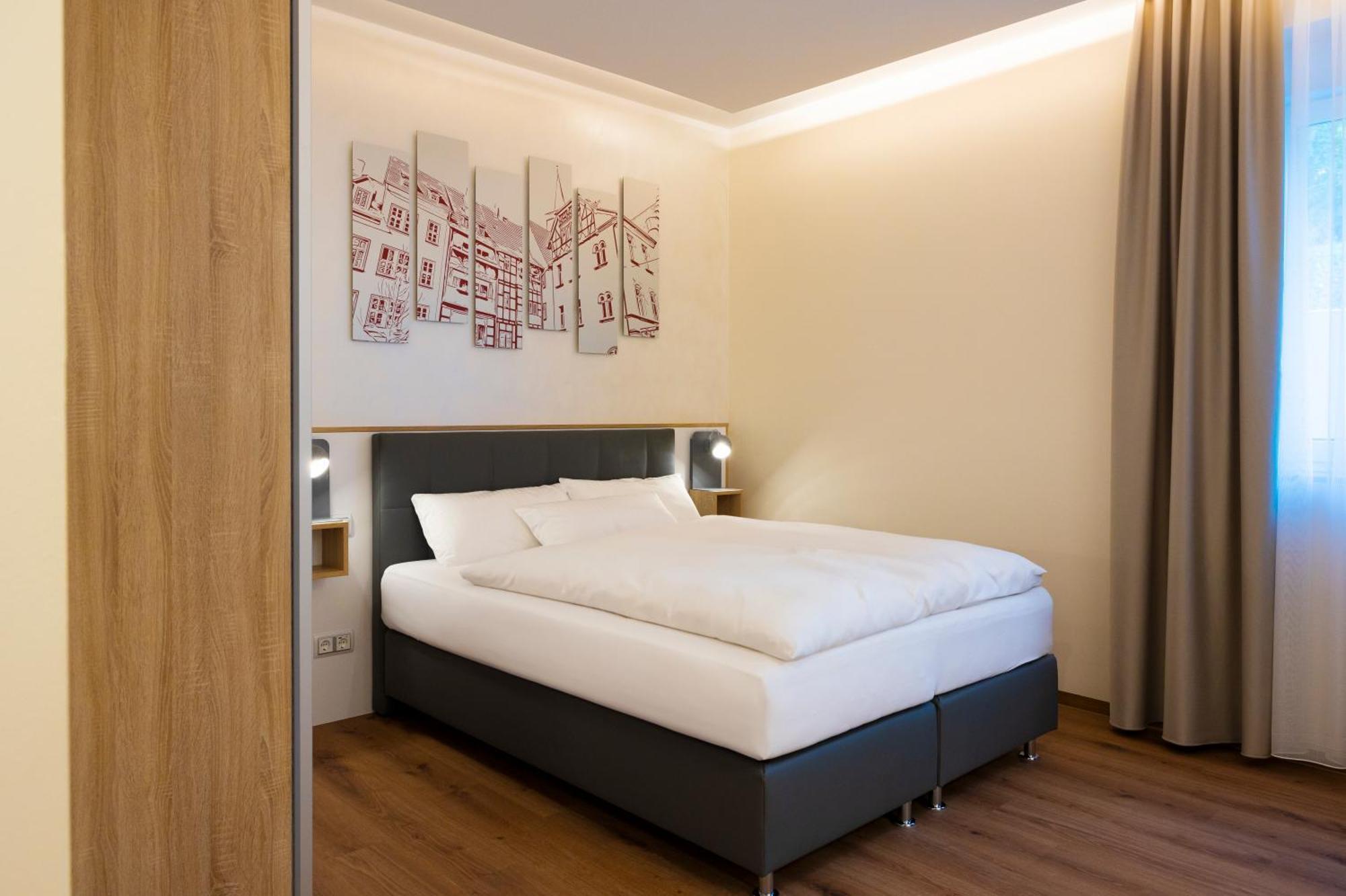 Hotel Am Waldkasino Erfurt Bagian luar foto